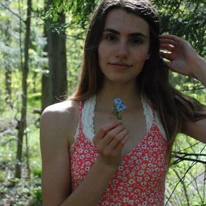 Meet your Posher, Hannah